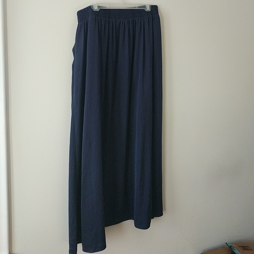 Navy maxi skirt 2x